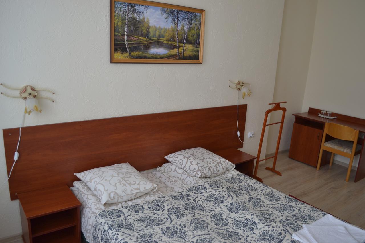 Hotel Helikon Yanoshi Εξωτερικό φωτογραφία